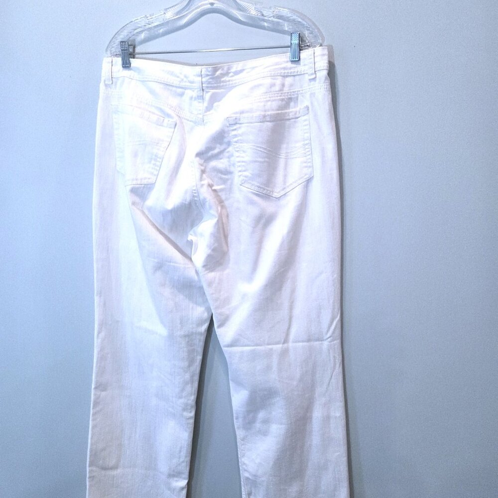 Charter Club Classic White Straight Leg Jeans Size 16